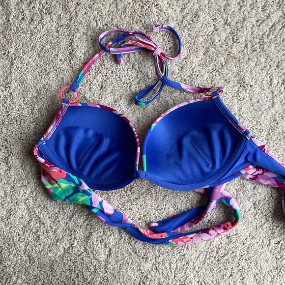 Aerie push-up bathing suit top floral - Picture 2 of 2
